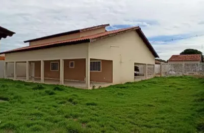 Casa com 3 quartos à venda na rua dezesseis, 26, altos do coxipó, cuiabá por r$ 579.000