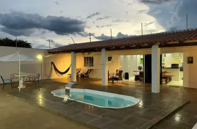 Casa com 4 quartos à venda na rua das camelias, 19, mira flores, chapada dos guimarães por r$ 699.000