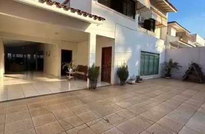 Casa com 4 quartos à venda na rua das violetas, 575, jardim cuiabá, cuiabá por r$ 1.400.000