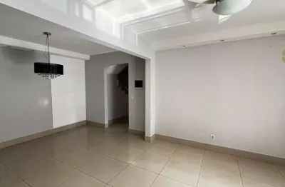 Casa em condomínio fechado com 3 quartos para alugar na rua clarindo epifânio da silva, 22, despraiado, cuiabá por r$ 5.700