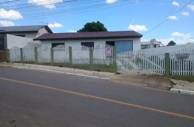 Imóvel com ótima localização na região central de contenda.