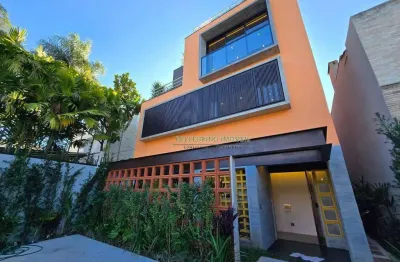 Casa com 5 quartos à venda na Rua Colatino Marques, 42, Jardim Paulista, São Paulo