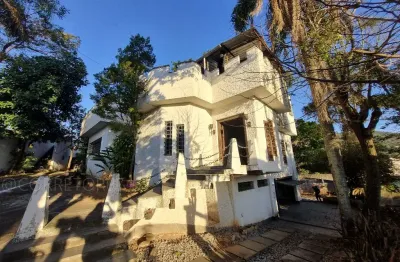 Casa com 4 quartos à venda na Rua Atílio Thomazzi, 137, Laranjeiras, Caieiras