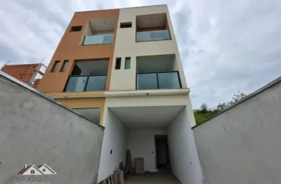 Lindo sobrado novo de 3 dormitórios e 2 vagas em laranjeiras !