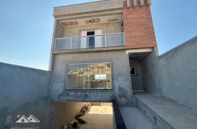 Lindo sobrado de 3 dormitórios e garagem subterrânea em laranjeiras !