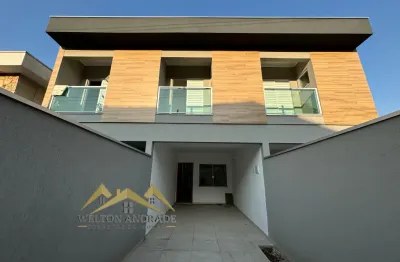 Lindo sobrado recém construído com 3 dormitórios 2 vagas
