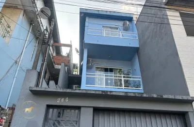 Sobrado à venda com 3 dormitórios e 2 vagas em laranjeiras - caieiras