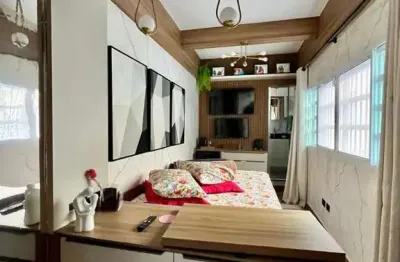 Espaço e conforto! casa com 5 quartos, piscina e localização privilegiada!