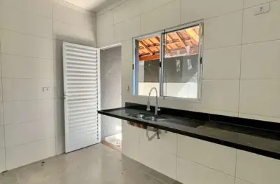 Sobrado em condomínio [fundos] quintal com churrasqueira pronta para financiar