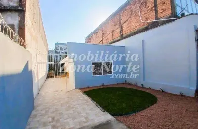 Casa comercial com 2 salas para alugar na avenida pernambuco, 381, navegantes, porto alegre por r$ 2.200