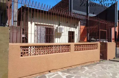 Casa com 2 quartos à venda na Rua Santos Dumont, Floresta, Porto Alegre, 177 m2 por R$ 280.000