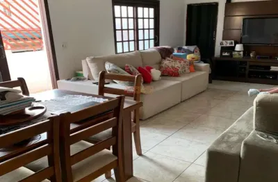 Sobrado no bairro nova gerty em são caetano do sul.