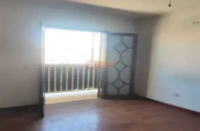 Casa com 3 quartos para alugar na Rua Ribeirão Preto, 628, Olímpico, São Caetano do Sul