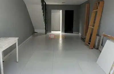 Sobrado novo no bairro jardim santo alberto em santo andré.