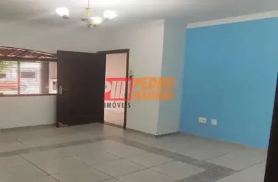 Casa com 3 quartos para alugar na Rua Odilon Braga, 438, Vila Scarpelli, Santo André
