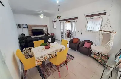 Casa com 2 quartos à venda na Avenida Das Garoupas, 196, Parque Marinho, Mongaguá