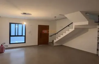 Casa com 2 quartos à venda na Rua Coimbra, 746, Vila Pires, Santo André
