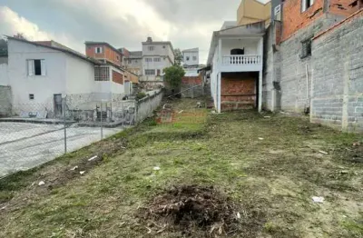 Terreno à venda na Avenida Gago Coutinho, 600, Santa Maria, Santo André