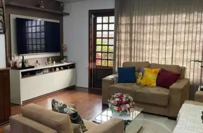 Casa com 4 quartos para alugar na Rua Guaiamu, 87, Santa Maria, São Caetano do Sul