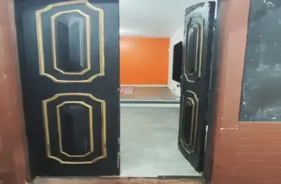 Casa comercial para alugar na Prestes Maia, 864, Jardim, Santo André