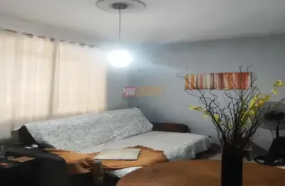 Casa com 3 quartos à venda na Rua Cisplatina, 985, Vila Pires, Santo André