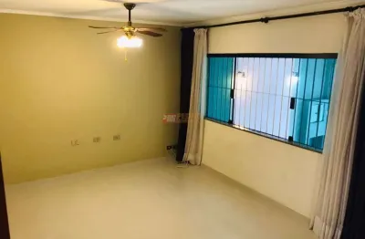 Casa com 3 quartos para alugar na Rua Carmine Perrella, 228, Mauá, São Caetano do Sul