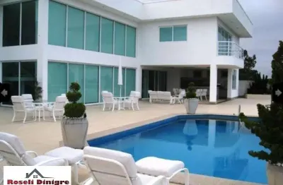 Casa 6 suites com heliponto no encontro das águas a venda