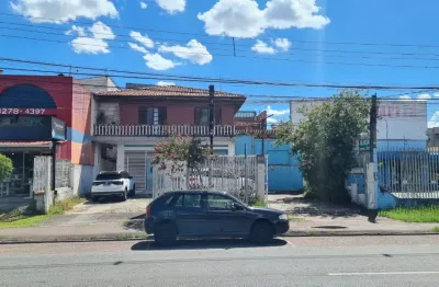 Prédio comercial com 816m2 contendo loja, salas e apartamento no boqueirão