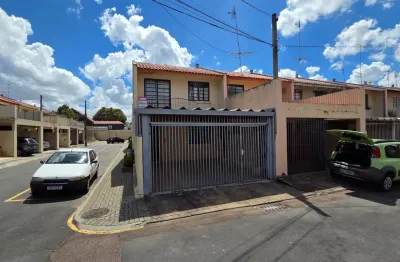 Ótimo sobrado no boqueirão com 100m2, em condomínio fechado