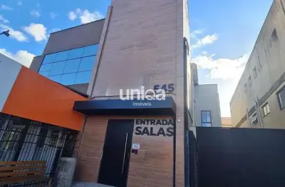 Sala comercial à venda na Avenida Evaldo Behr, 545, Camobi, Santa Maria