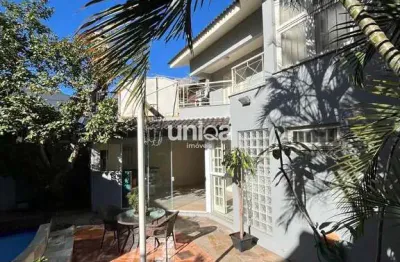 Vendo casa alto padrão 04 dormitórios próximo ao clube tênis no bairro noal