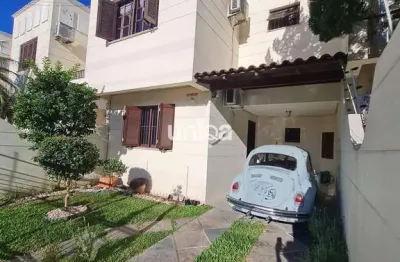 Casa mobiliada 03 dorm suíte condomínio mediterrani c/piscina e salão de festas