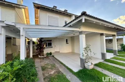 Casa estilo Sobrado para venda em Santa Maria com 03 dormitórios Garagem para 02