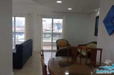 Amplo apartamento de 3 dormitórios à 50 metros da praia