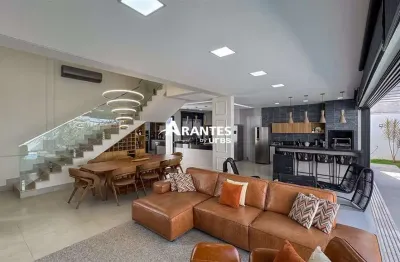 Sobrado em condomínio com 284,64m² 4 quartos à venda no jardim versailles