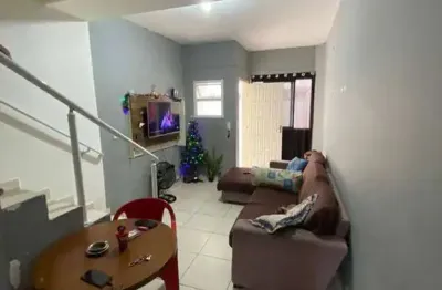 Casa com 2 dormitórios para alugar, 45 m² por R$ 1.390,00/mês - Vila Sonia - Praia Grande/SP