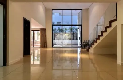 Apartamento térreo duplex com 03 suítes para locação - bosque das juritis