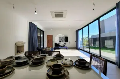 Casa em condomínio semi mobiliada para alugar com 3 suítes - jardim san marco - villa di san paolo