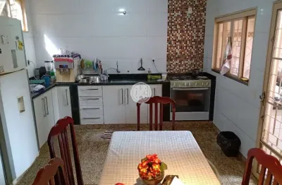 Casa térrea com 03 quartos para venda, 167m² - avelino alves palma