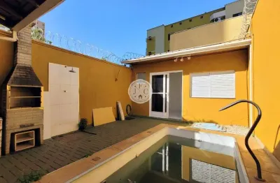 Casa térrea com 03 quartos sendo 02 suítes para alugar, 128m² - santa cruz do josé jacques