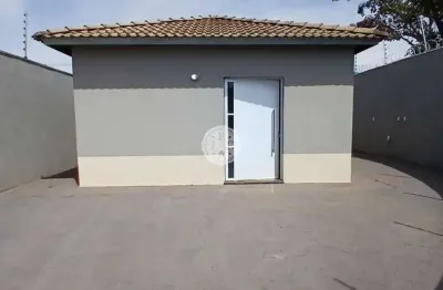 Casa térrea com 2 quartos a venda no bairro jardim cristo redentor