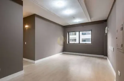 Sala comercial com 1 sala à venda na Rua Comendador Araújo, Centro, Curitiba