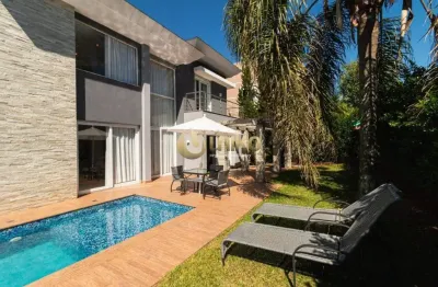 Casa de esquina  no condomínio paysage curityba, ensolarada, vista livre e definida