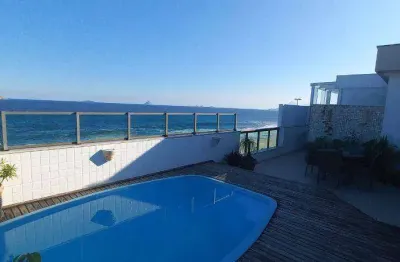 Cobertura linear 03 quartos na praia de piratininga