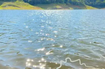 Chácara 5.000m² na beira da represa  e escriturada em jambeiro !