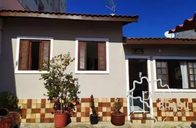 Casa com terreno de 300m² na zona sul de são josé dos campos !