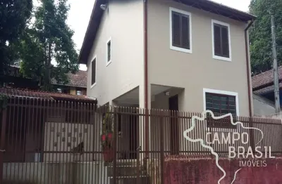 Casa sobrado 132m² no centro de são francisco xavier!