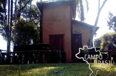 Linda chácara com vista privilegiada para as montanhas da região!