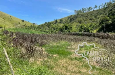 Sítio de fácil acesso - pasto formado - nascente - a 15 minutos do centro de são josé dos campos !
