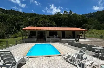 Chácara / sítio com 4 quartos à venda na Estrada Principal, Zona Rural, Salesópolis